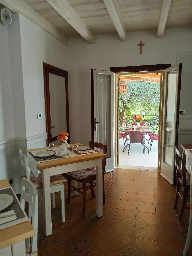Le Zampolle B & B Colà